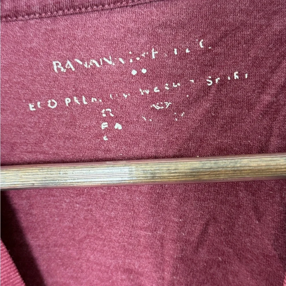 Banana Republic Men's Crew Neck Tee in Deep Wine